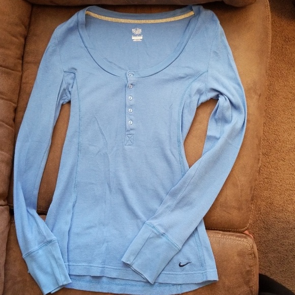 Nike Tops - Long sleeve shirt